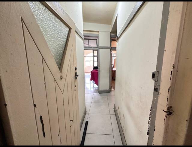 1.5 BEDROOM FLAT FOR SALE IN SOUTH BEACH
